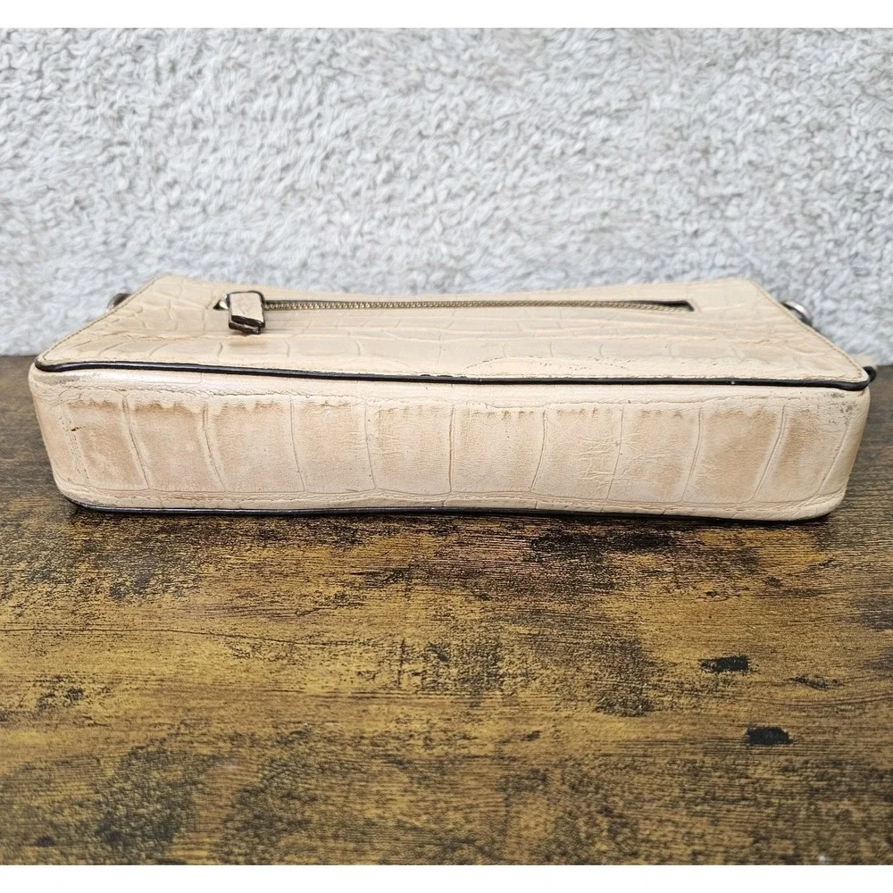 DKNY Croc Embossed Leather‎ Wristlet Clutch Beige Chain Strap Y2K